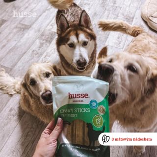 🦷 Už jste vyzkoušeli žvýkací tyčinky Dentamint? Voní po mátě, chutnají báječně a při tom pomáhají udržet zuby vašeho...